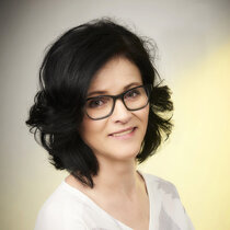 Ines Hoyer